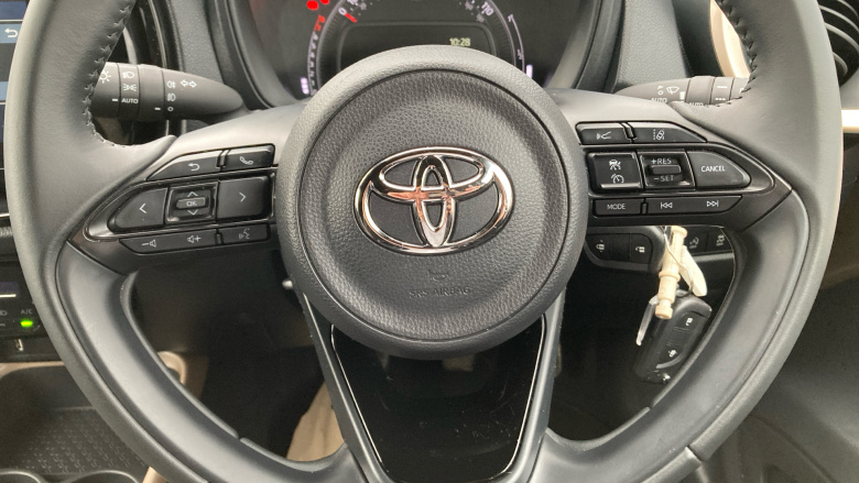 Toyota Aygo X 1.0 VVT-i Edge 5dr Petrol Hatchback